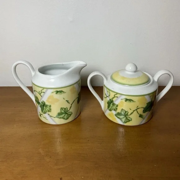 Waverly Gazebo Cream And Sugar Set Creamer Lemon Yellow Ivy Green Vintage 90’s - Picture 1 of 9